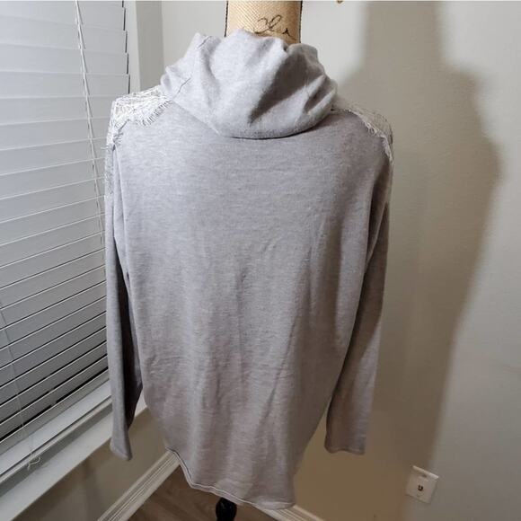 Halston‎ Cowl neck lace insert shoulder foggy Heather sweater size small NEW!!! - Picture 2 of 7